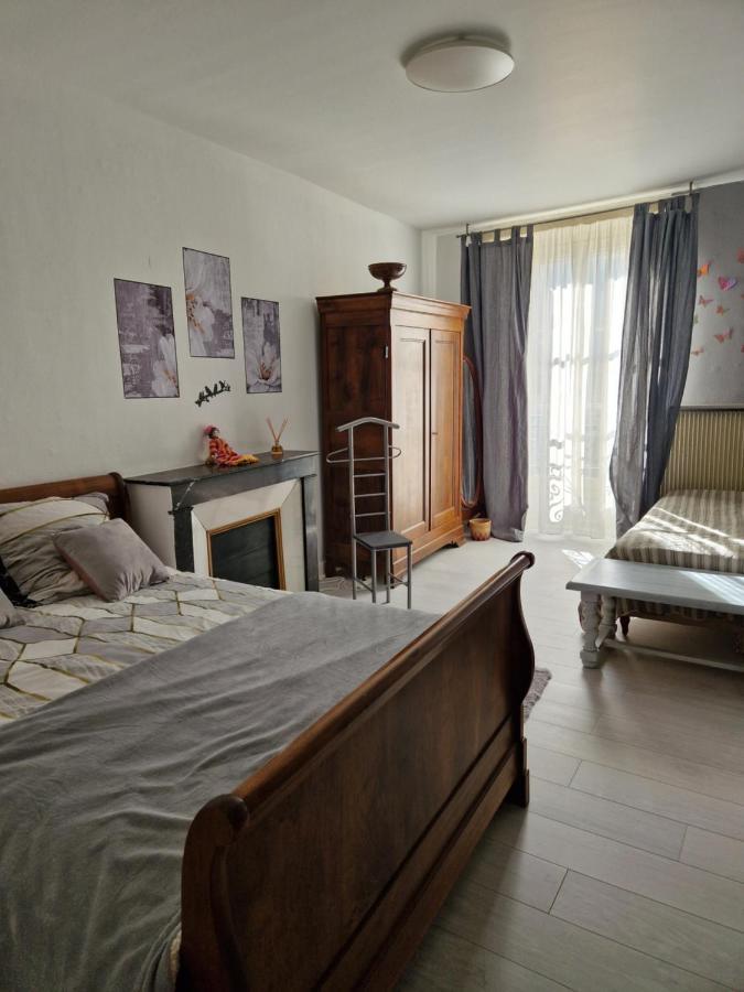 Appartement 120 M² Duplex Coeur Historique Au Calme Le Puy-en-Velay Exterior photo