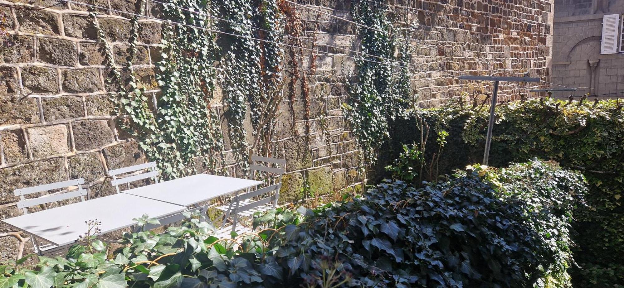 Appartement 120 M² Duplex Coeur Historique Au Calme Le Puy-en-Velay Exterior photo