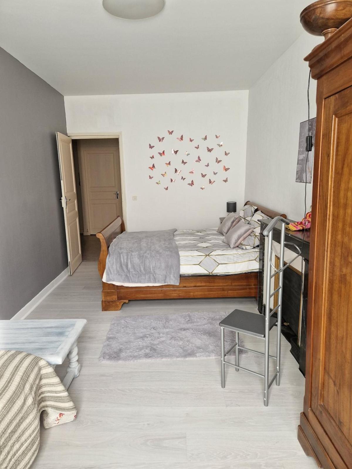 Appartement 120 M² Duplex Coeur Historique Au Calme Le Puy-en-Velay Exterior photo