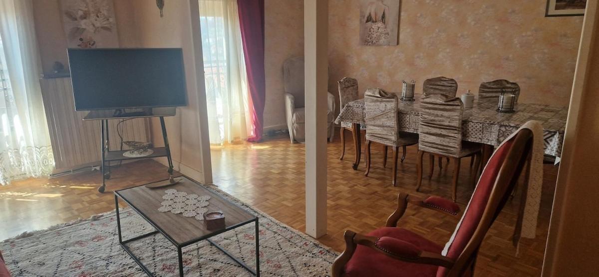 Appartement 120 M² Duplex Coeur Historique Au Calme Le Puy-en-Velay Exterior photo